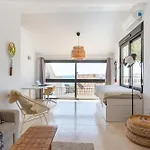 Modern Townhouse With Stunning View Holiday home