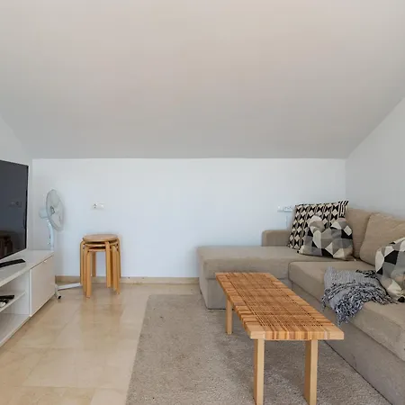בית נופש Modern Townhouse With Stunning View