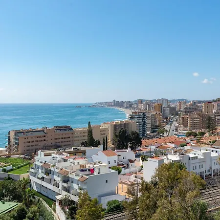 Hébergement de vacances Modern Townhouse With Stunning View