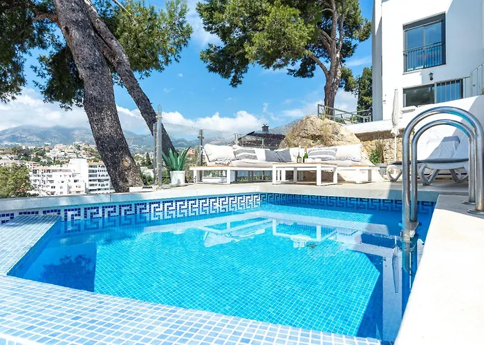 Modern Townhouse With Stunning View