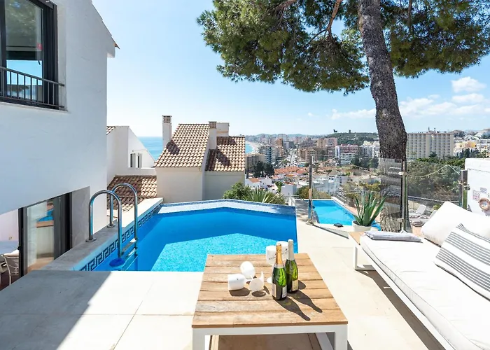 Modern Townhouse With Stunning View